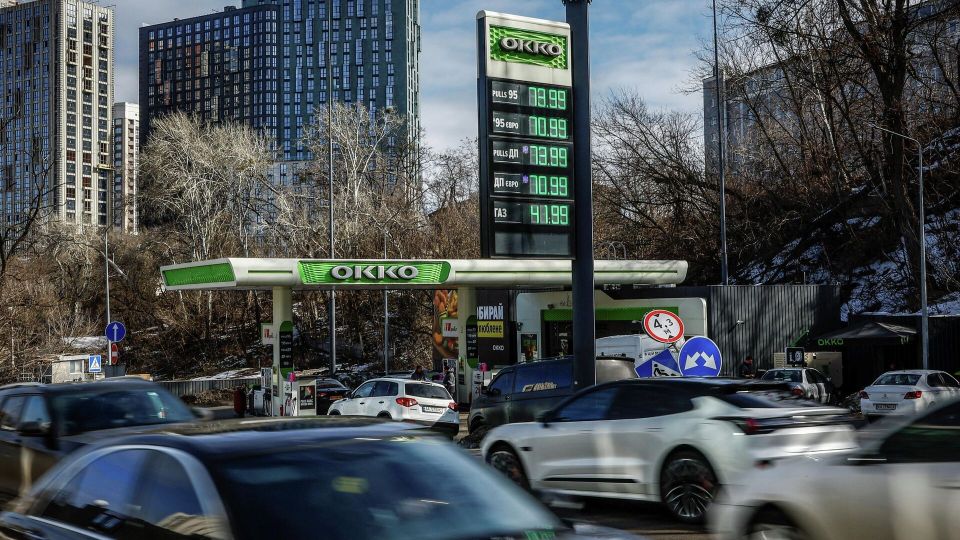 Горючего осталось до апреля. Что говорят на Украине о топливном кризисе