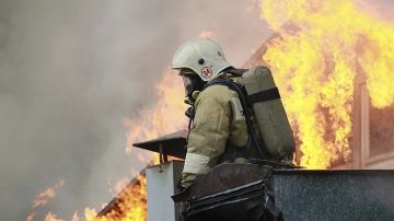 На Украине горят два промышленных предприятия
